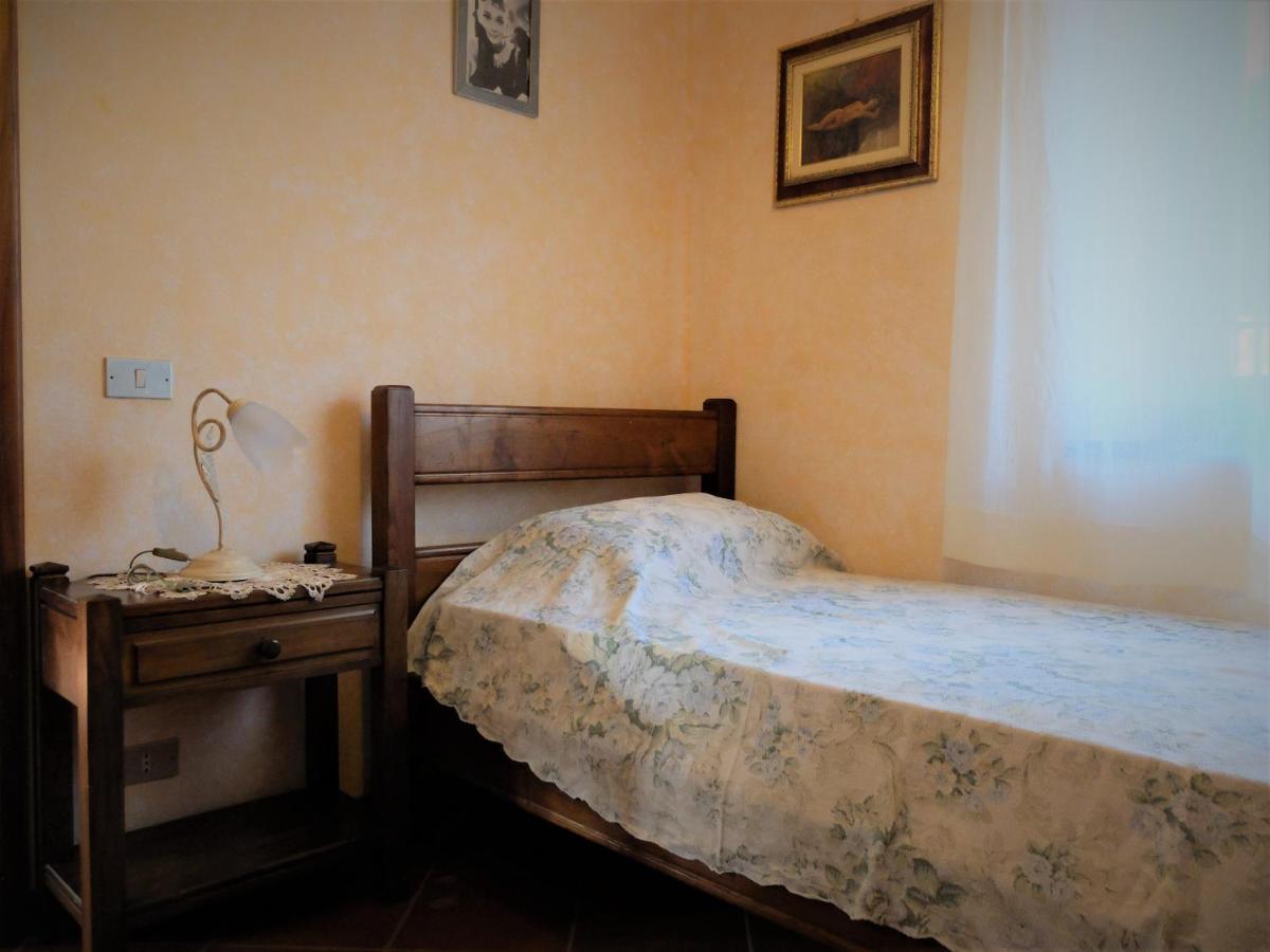 La Cheta Villa Monsagrati Buitenkant foto